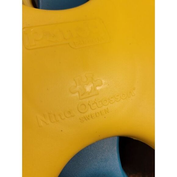 Outward Hound Nina Ottosson Dog Tornado Blue/Yellow Puzzle Game Pet Treat Toy - Picture 3 of 7